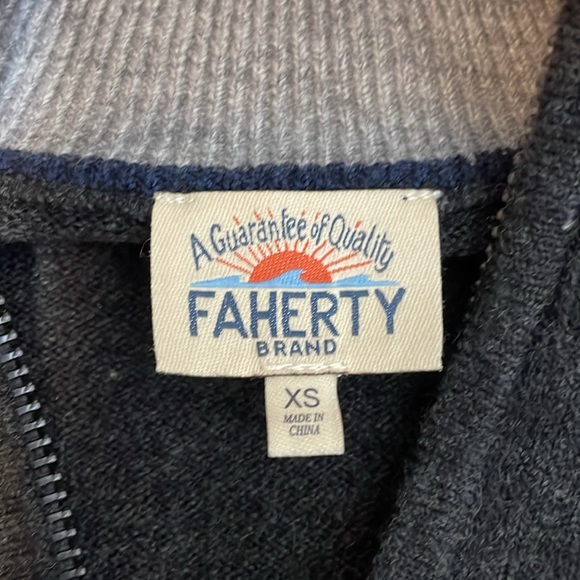 Faherty Mountain Quarter Zip Sweater - Picture 7 of 7